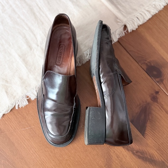 COACH | Vintage 1990s Leather Loafers with Block Heel Size 8M - Picture 4 of 11
